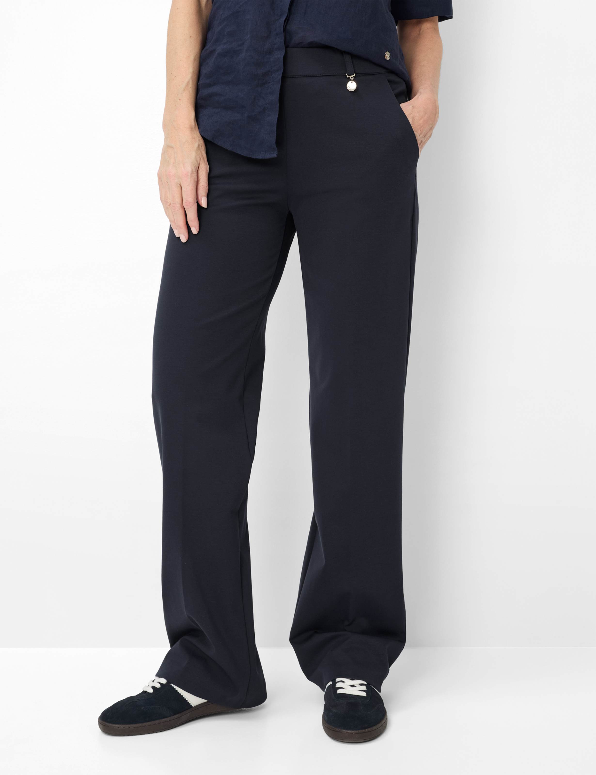 Raphaela by Brax Damen Marlenehose Style LILLYTH FLARED NAVY, dunkelblau, Gr. 38K