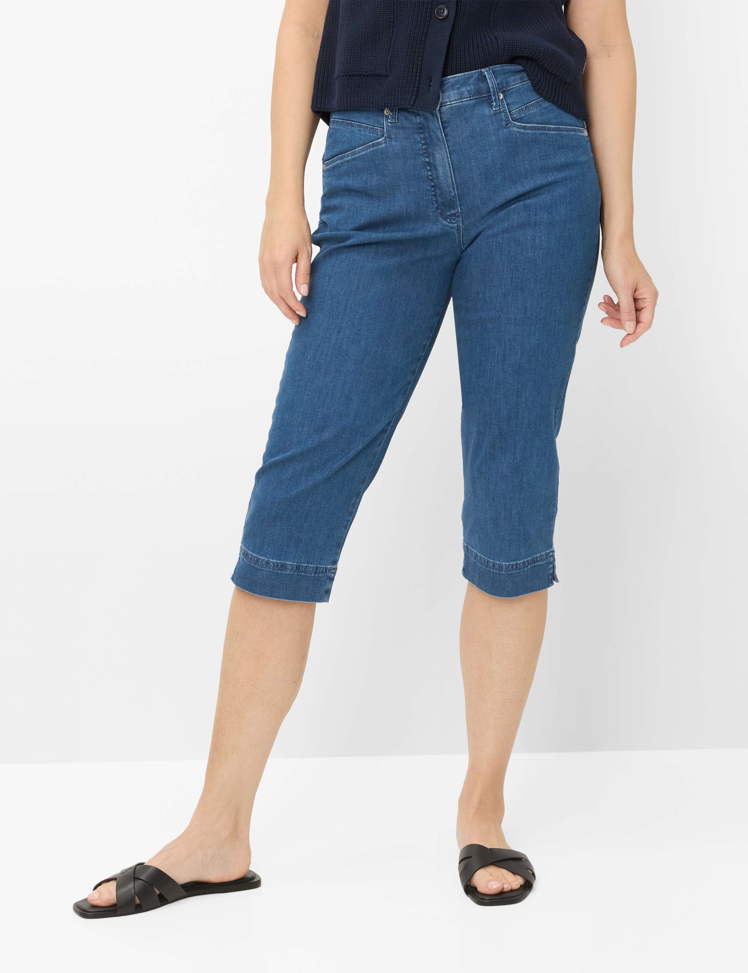 Raphaela by Brax Damen Jeans Style CAREN CAPRI, hellblau, Gr. 44