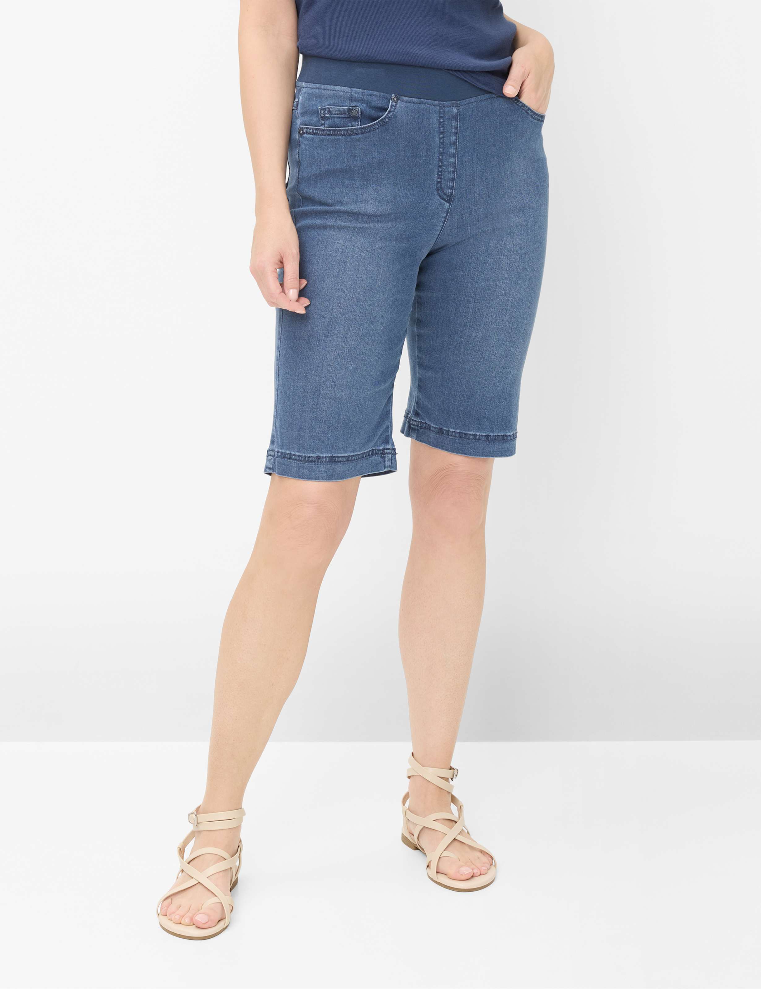 Raphaela by Brax Damen Bermuda Style PAMINA BERMUDA STONED SLIGHTLY USED, denim blau, Gr. 52